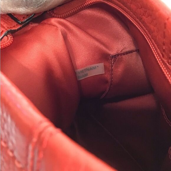 Coach Red Park Pebble Leather Crossbody Bag - Picture 7 of 12